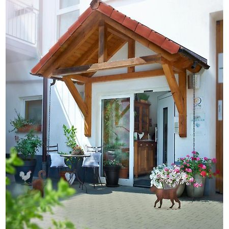 Landhaus-Apartments Wattenheim ภายนอก รูปภาพ