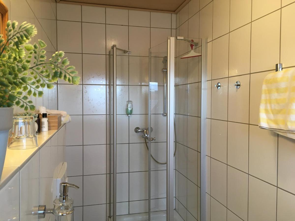 Landhaus-Apartments Wattenheim ภายนอก รูปภาพ